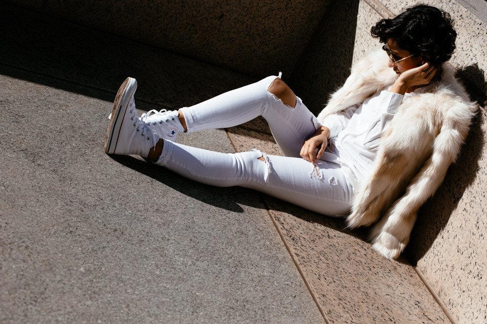 Moonrise-District-Basilica-DC-all white-converse-chuck taylor-ripped jeans-fur coat-personal style-street style-34