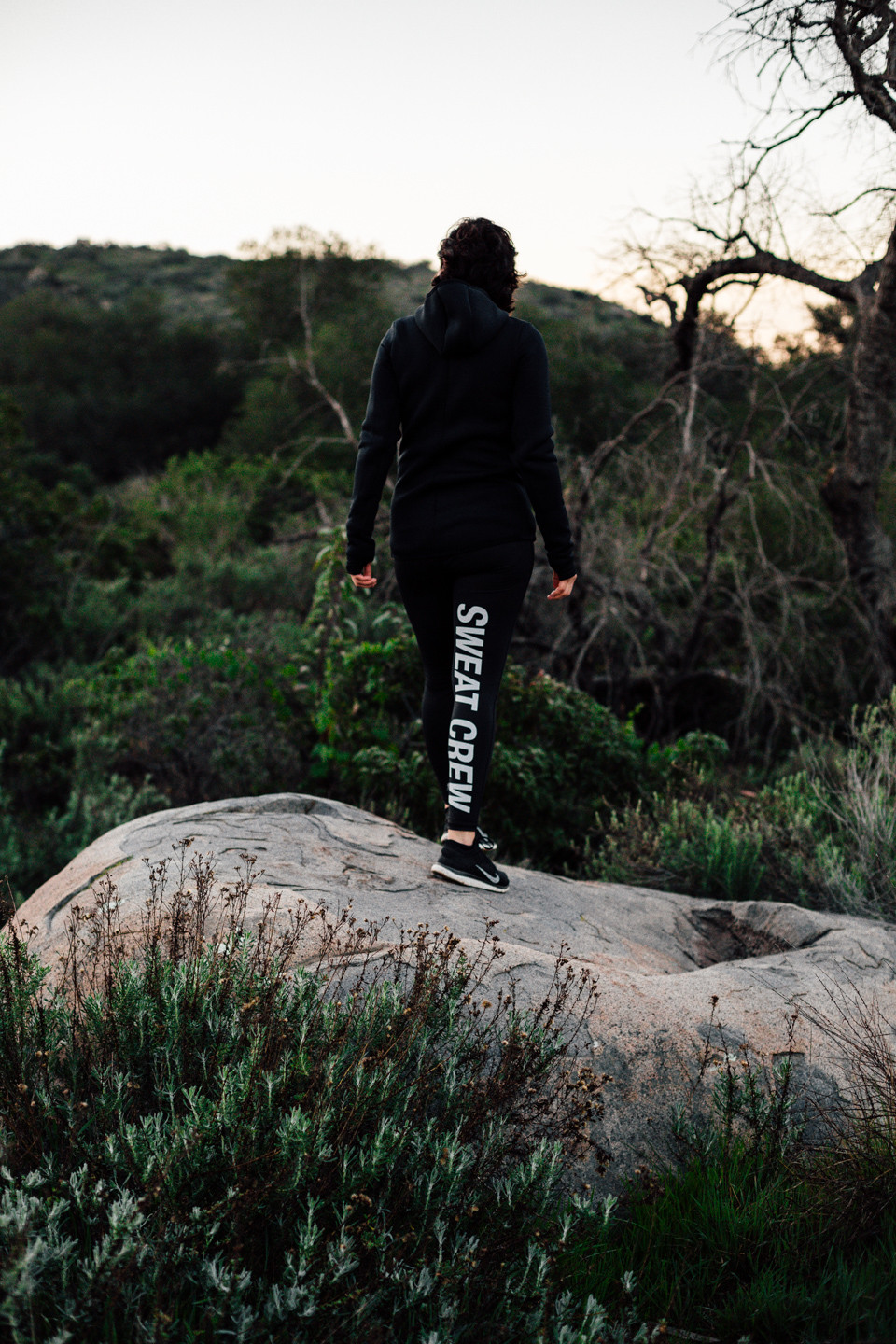 moonrise-district-personal-style-sweat-the-style-hike-2